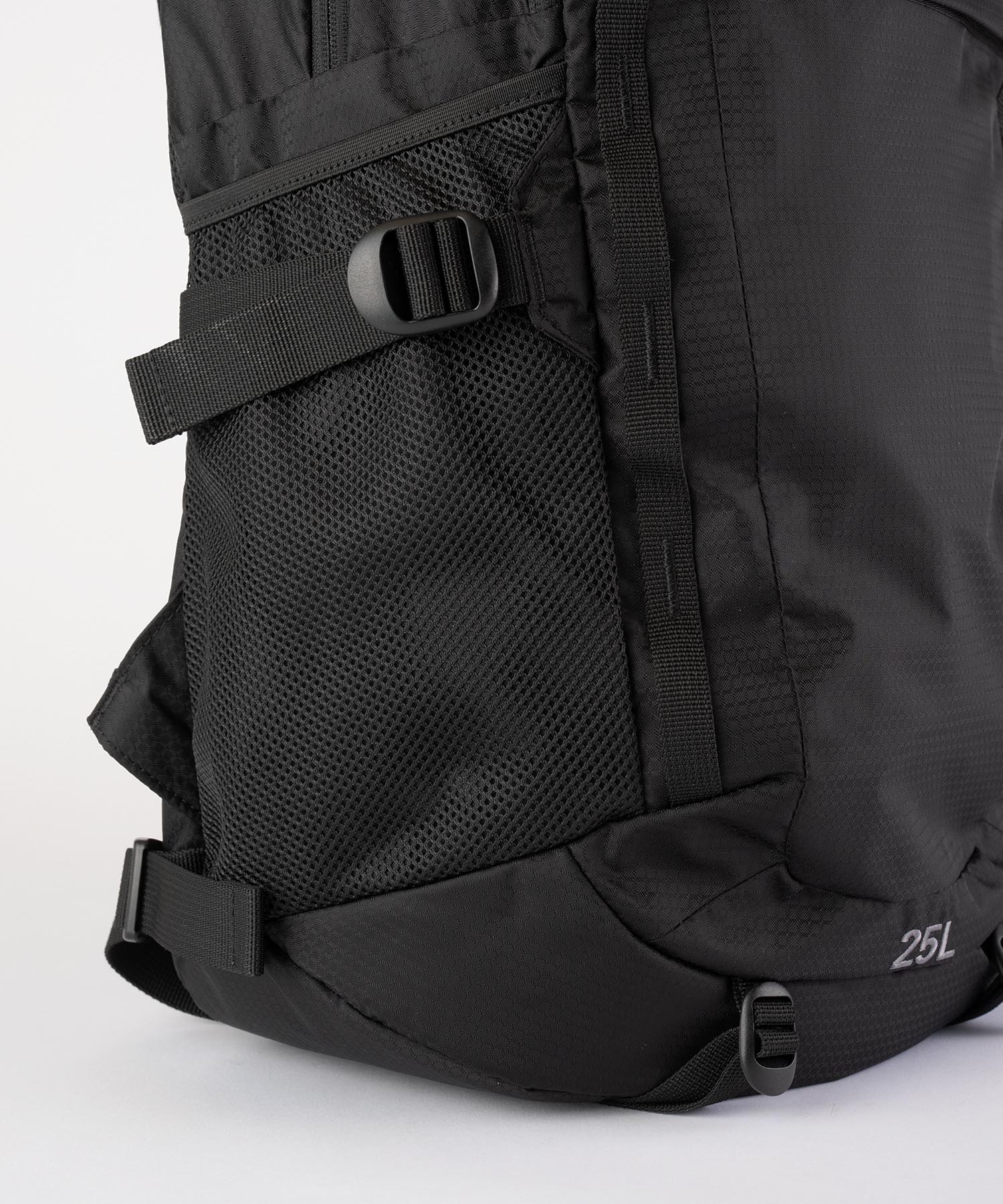 Gramicci 25L Day Pack (Black) - Image 10