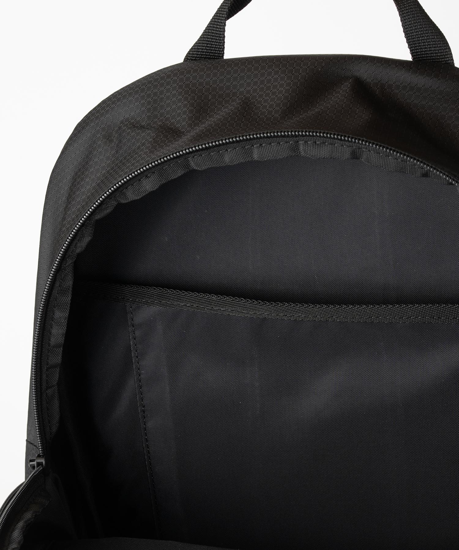Gramicci 25L Day Pack (Black) - Image 7